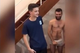 Brincadeira valendo o rabo