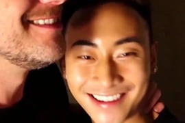 Steamy encounter between Asian jock Jeremy Vuitton and Hans Berlin. Jeremy's tight hole is rimmed before a deepthroat session. Then, bareback action ensues with Jeremy taking Hans' massive member.