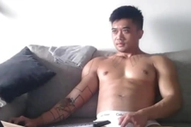Athletic Asian guy takes to Chaturbate, teasing with his lean physique and tantalizing moves. Join the live show for a chance to chat and direct the action.