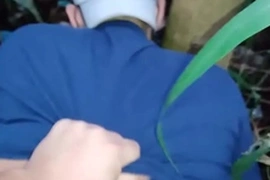 Married man giving his ass while it gets dark in the bush