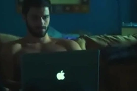 Ator lucas malvacini batendo punheta em filme