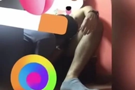 Mamando verga en el gym