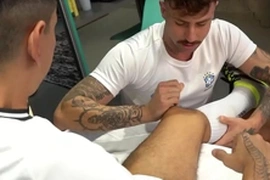 Fodeu o puto durante o atendimento